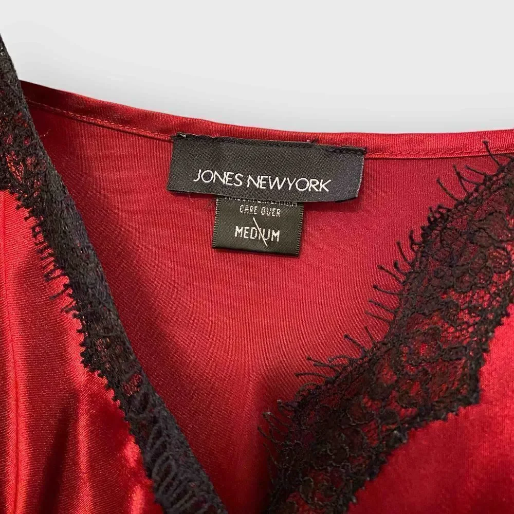 Vintage Romantic Red Satin & Black Lace Nightgown, 90’s Jones New York - Picture 11 of 11